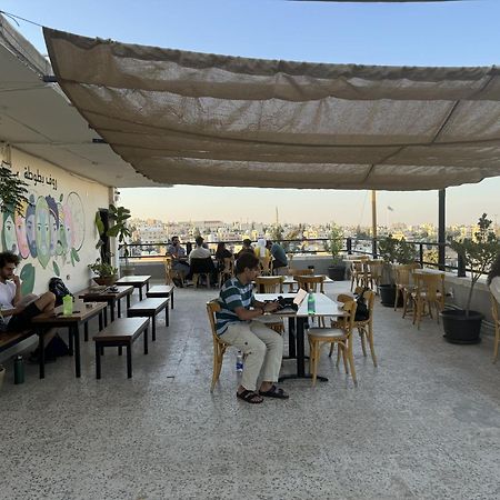 Battuta Hostel Amman Exterior foto